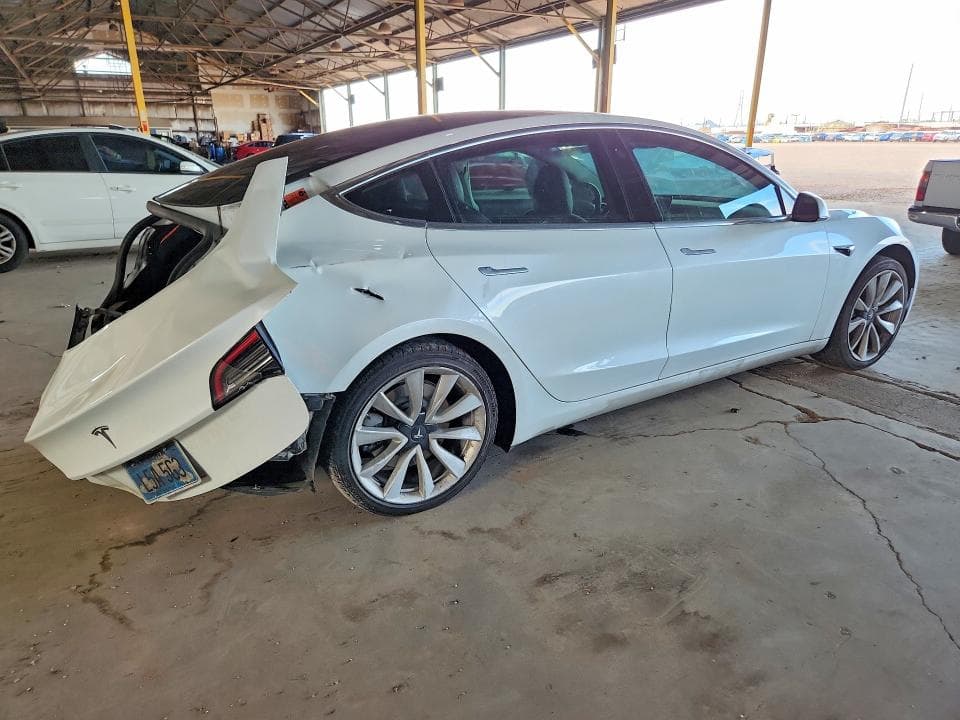 2018 TESLA MODEL 3 3