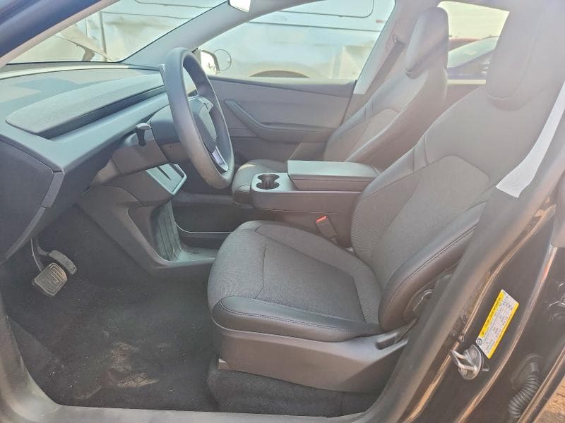 2026 TESLA MODEL Y 7