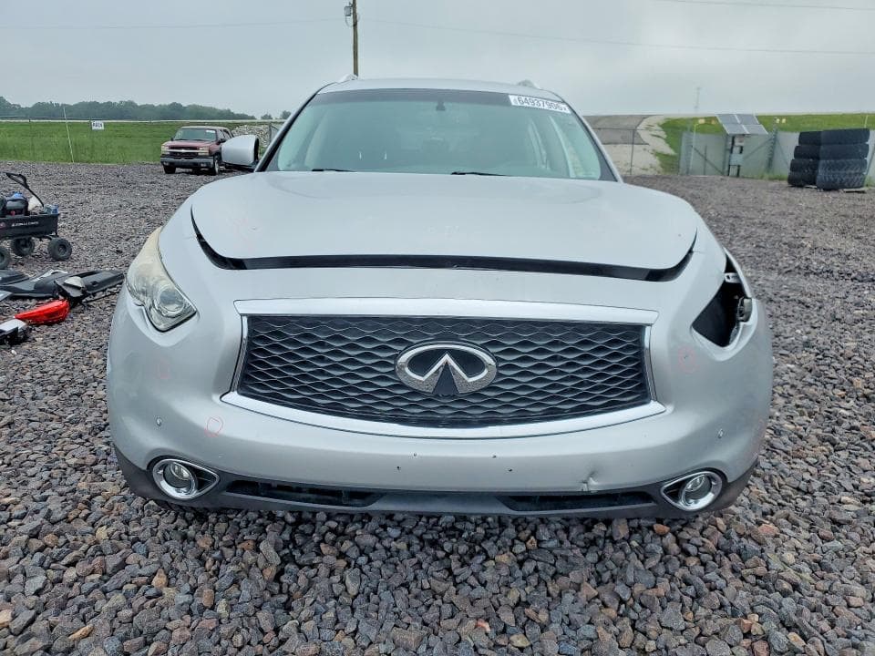2017 INFINITI QX70 BASE 5