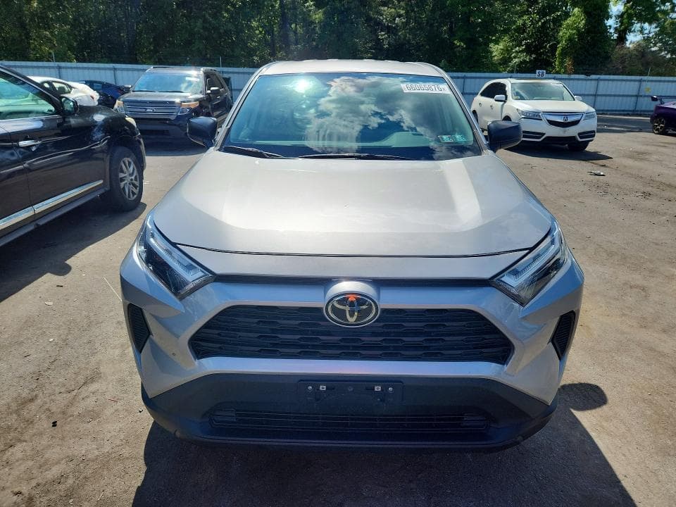 2023 TOYOTA RAV4 LE 5