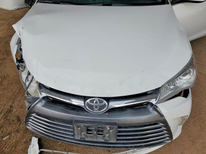 2017 TOYOTA CAMRY LE 11