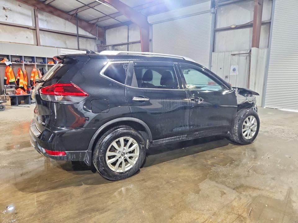 2018 NISSAN ROGUE SV 3
