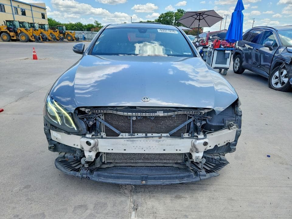 2018 MERCEDES-BENZ E 300 4MATIC 5