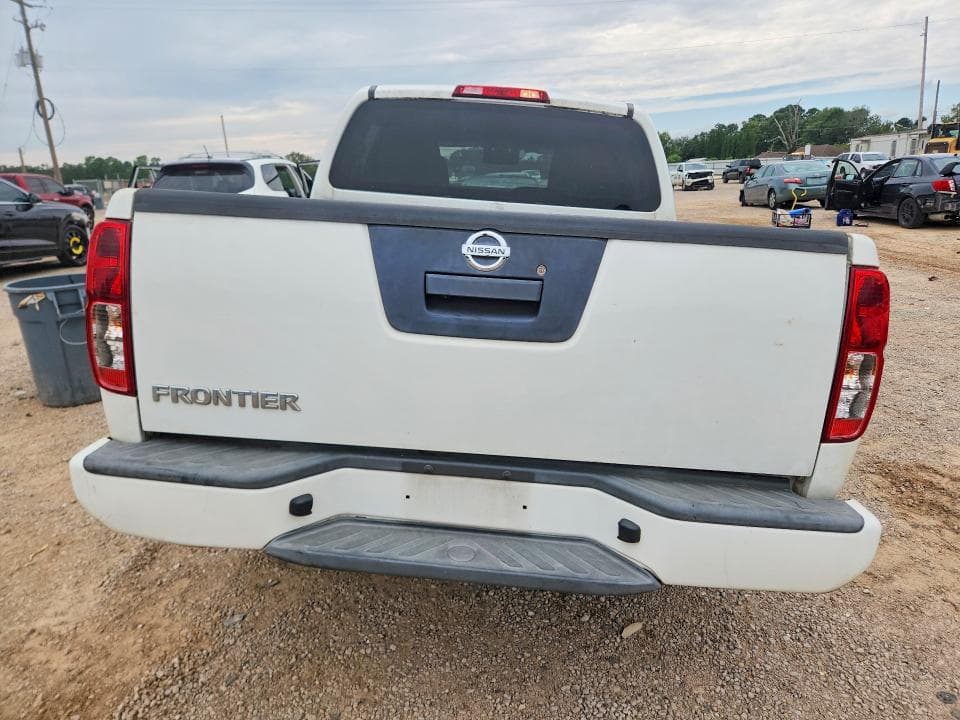 2020 NISSAN FRONTIER S 6