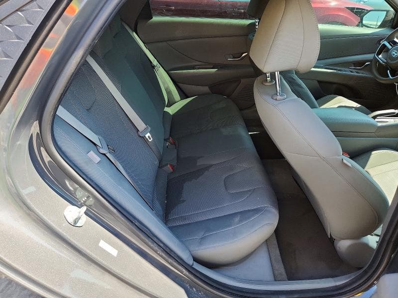 2024 HYUNDAI ELANTRA SE 10