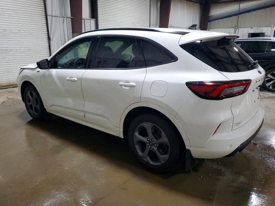 2024 FORD ESCAPE ST LINE 2