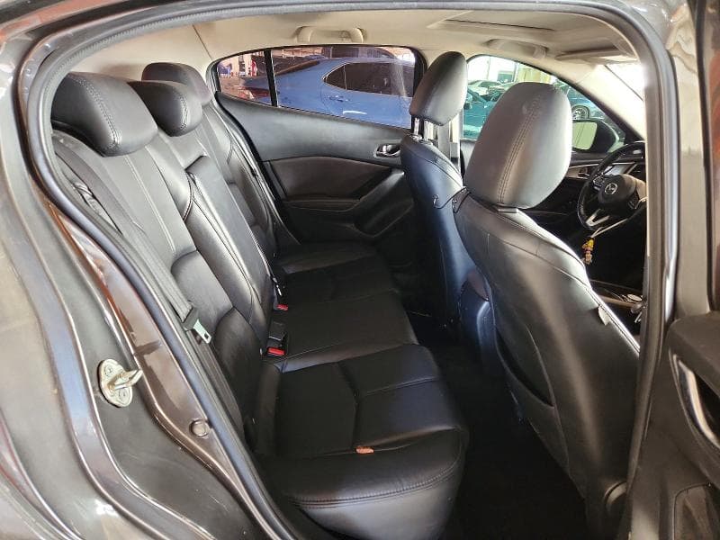 2018 MAZDA 3 TOURING 10