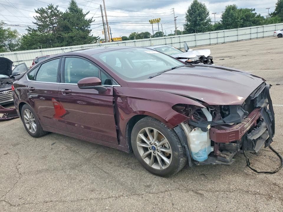 2017 FORD FUSION SE 4