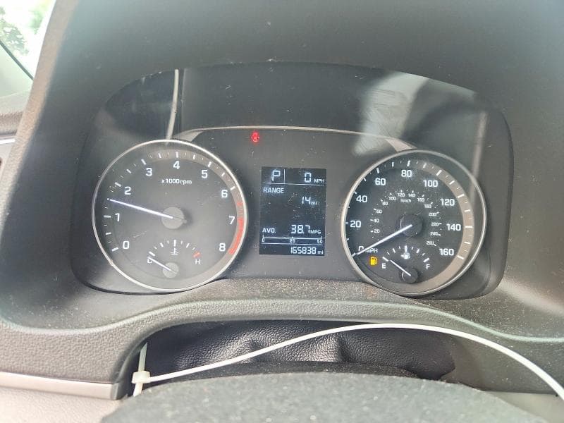 2017 HYUNDAI ELANTRA SE 9