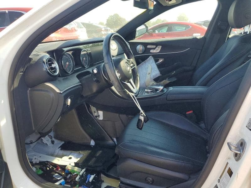 2019 MERCEDES-BENZ E 300 4MAT 7