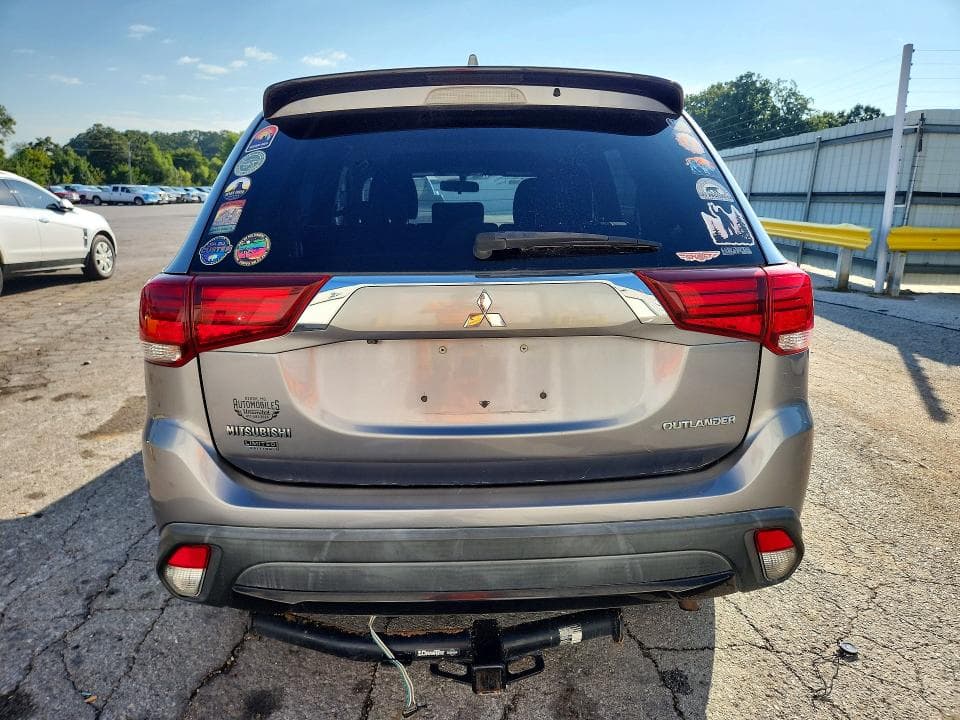 2018 MITSUBISHI OUTLANDER SE 6