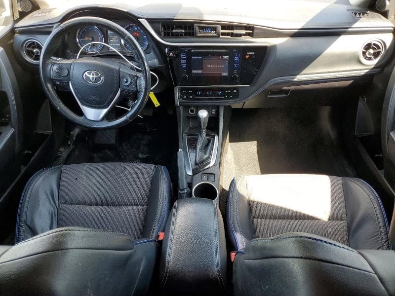 2017 TOYOTA COROLLA SE 8