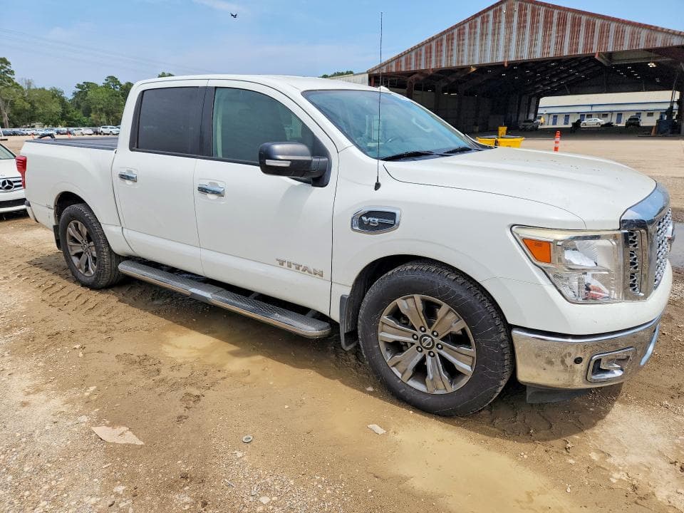 2017 NISSAN TITAN S 4