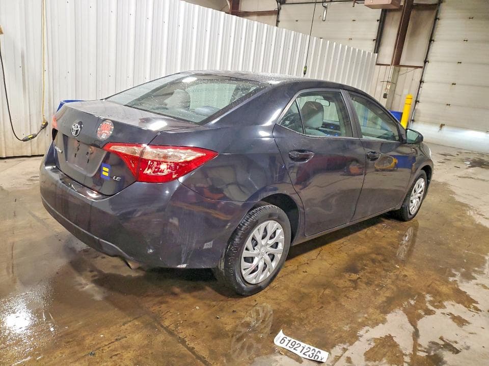 2018 TOYOTA COROLLA LE 3