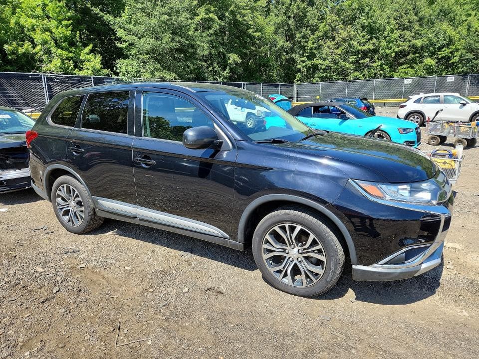 2017 MITSUBISHI OUTLANDER ES 4