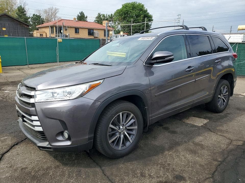 2018 TOYOTA HIGHLANDER XLE