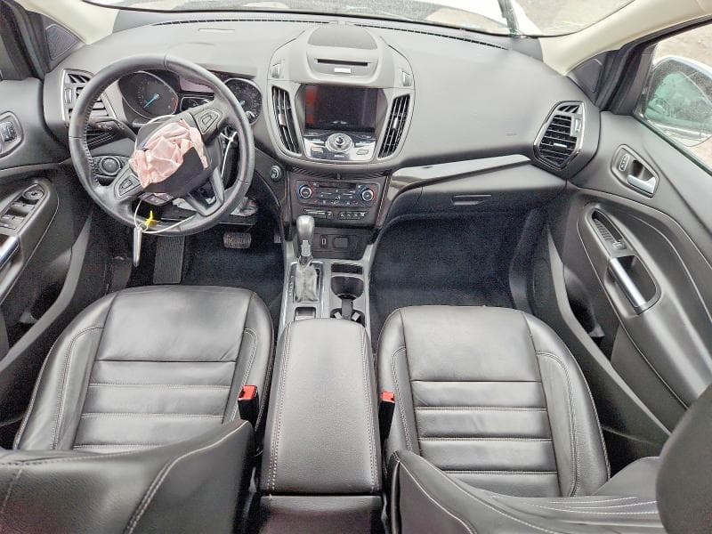 2017 FORD ESCAPE TITANIUM 8