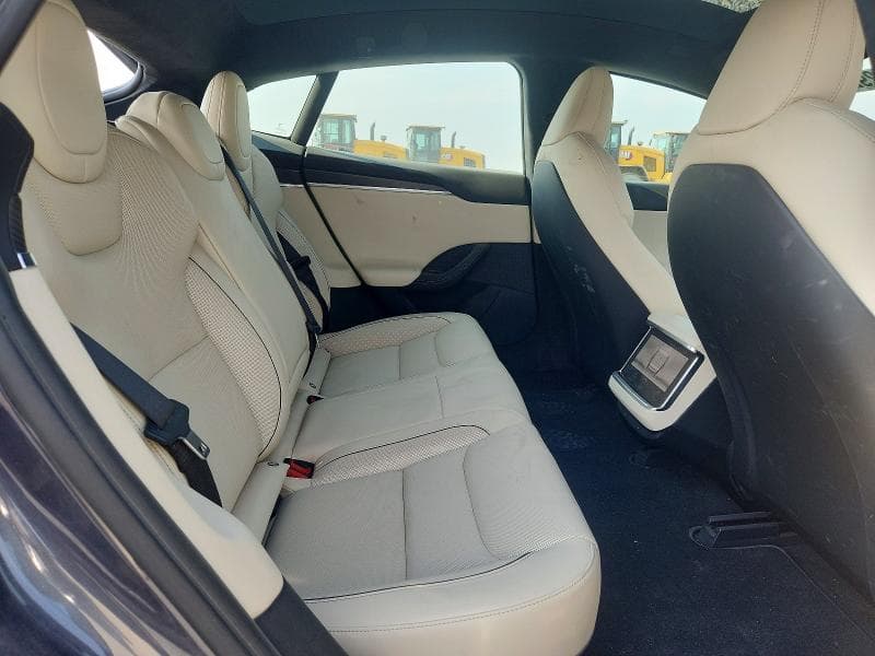 2021 TESLA MODEL S 10