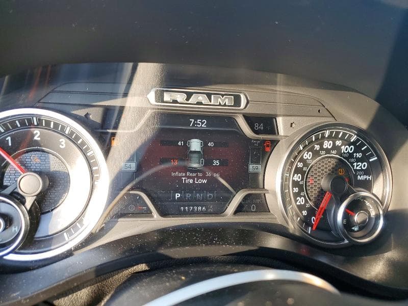 2019 RAM 1500 LARAMIE 9
