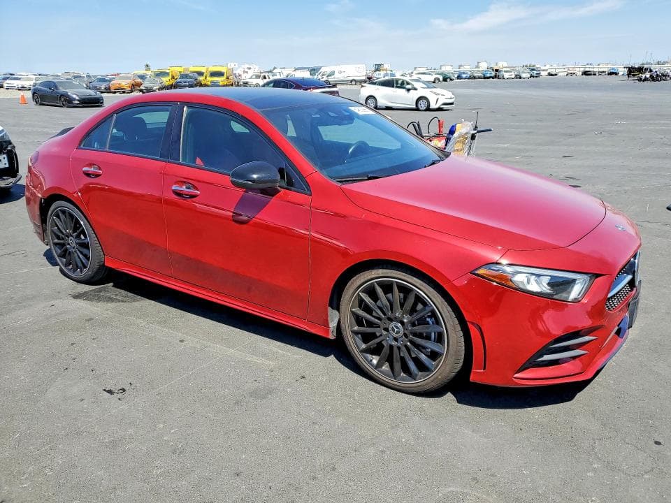 2020 MERCEDES-BENZ A 220 4