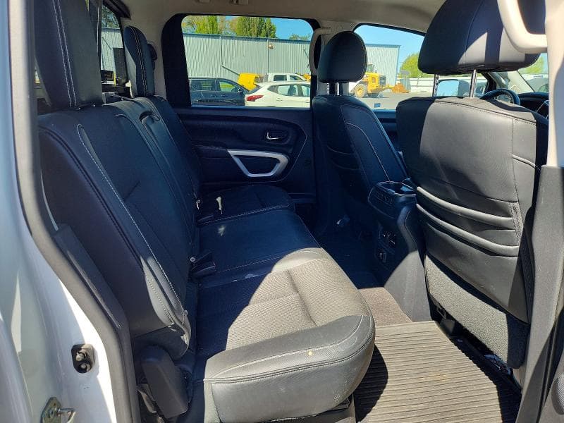 2017 NISSAN TITAN PRO-4X 10