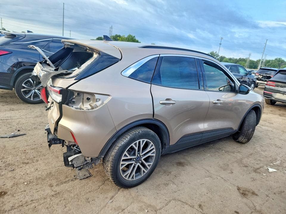 2020 FORD ESCAPE SEL 3
