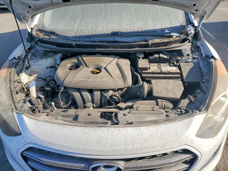 2017 HYUNDAI ELANTRA GT BASE 11