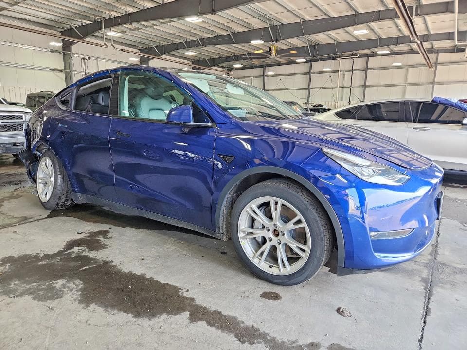 2021 TESLA MODEL Y 4