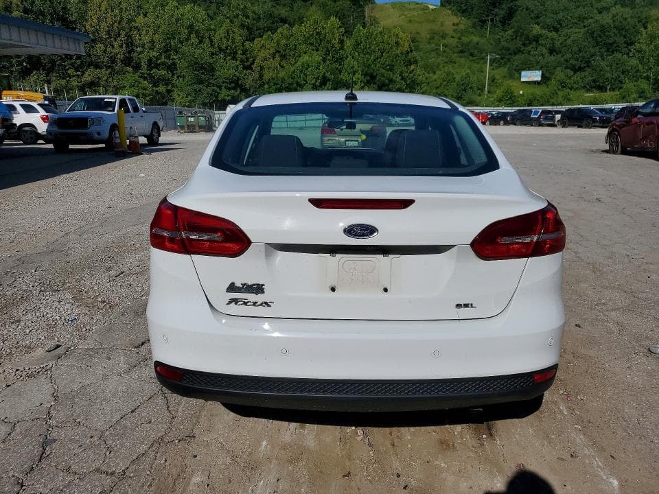 2017 FORD FOCUS SEL 6
