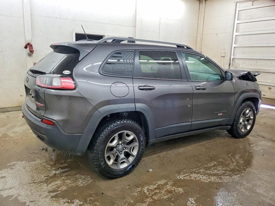 2019 JEEP CHEROKEE TRAILHAWK 3