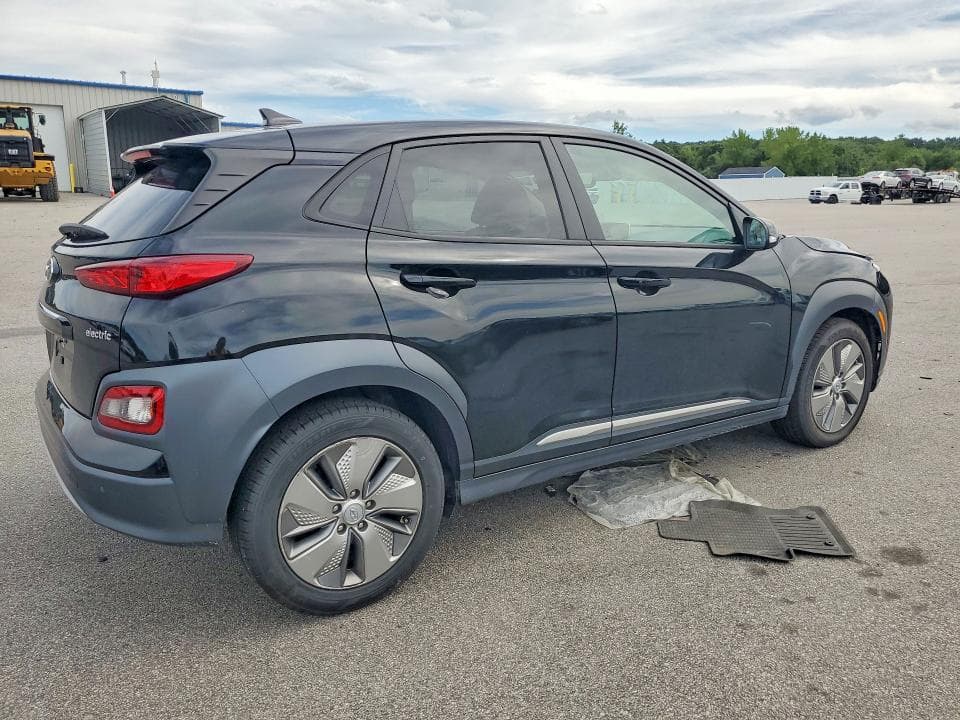2021 HYUNDAI KONA ULTIMATE 3