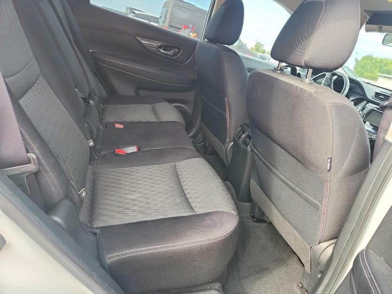 2018 NISSAN ROGUE SV 11