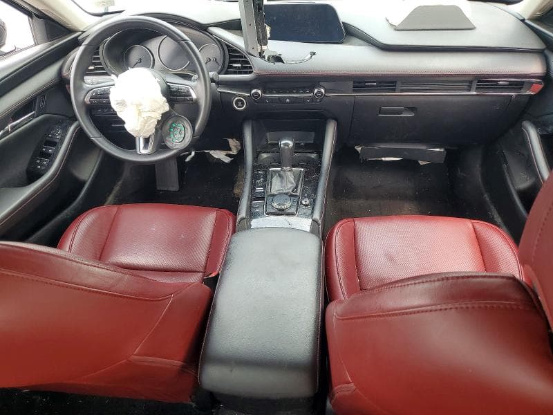 2025 MAZDA 3 PREFERRED 8