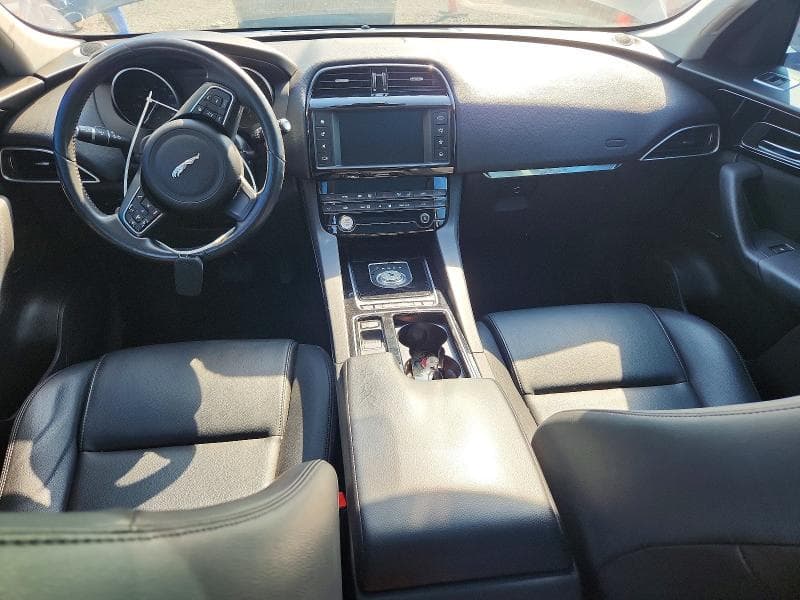 2018 JAGUAR F-PACE PREMIUM 8