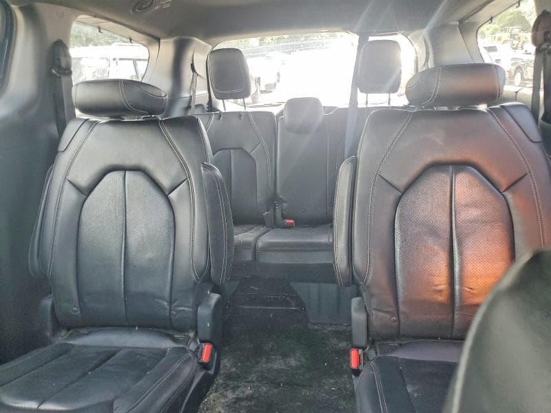 2018 CHRYSLER PACIFICA TOURING L 10