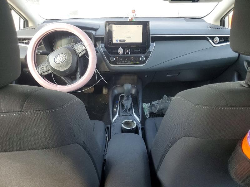 2026 TOYOTA COROLLA LE 8