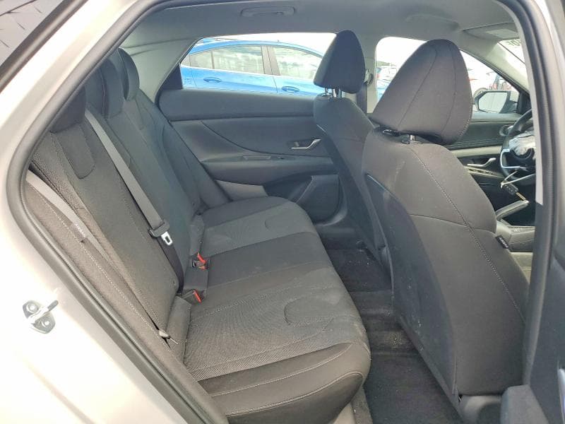 2024 HYUNDAI ELANTRA SEL 10