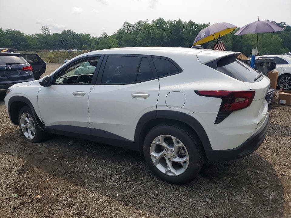 2026 CHEVROLET TRAX LS 2