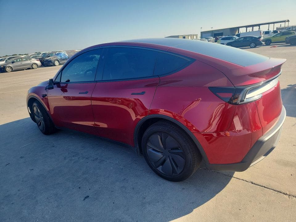 2026 TESLA MODEL Y 2