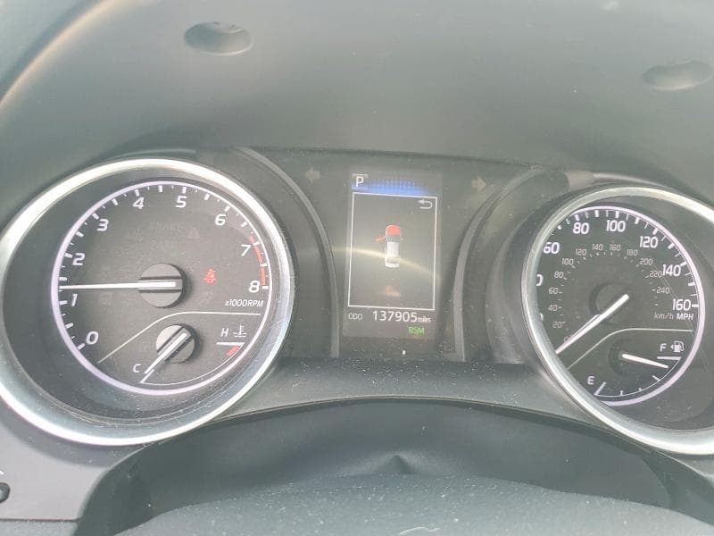 2018 TOYOTA CAMRY SE 9