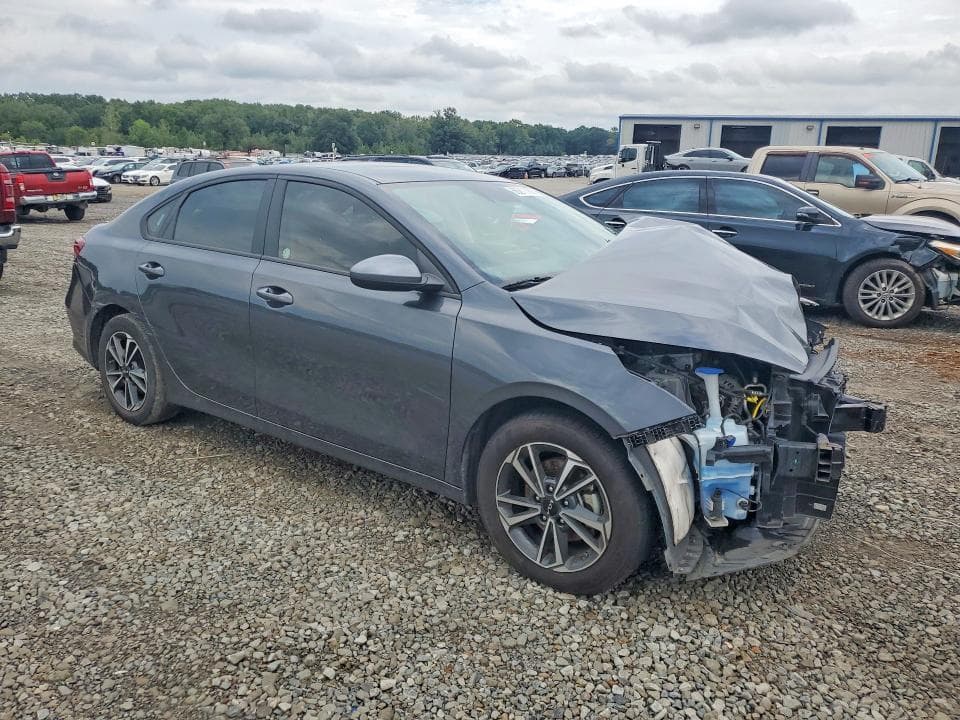 2023 KIA FORTE LXS 4
