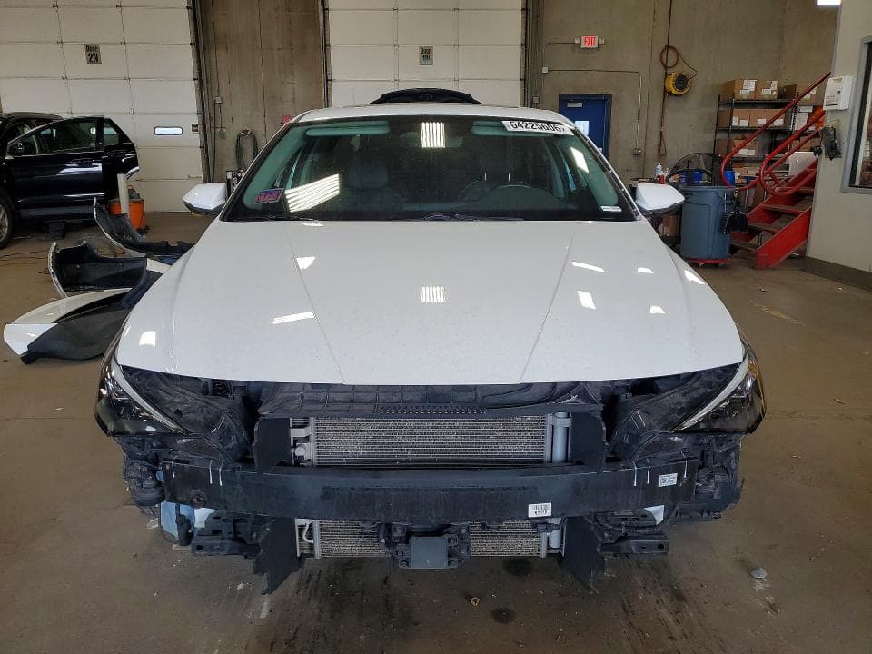 2022 HYUNDAI ELANTRA LIMITED 5