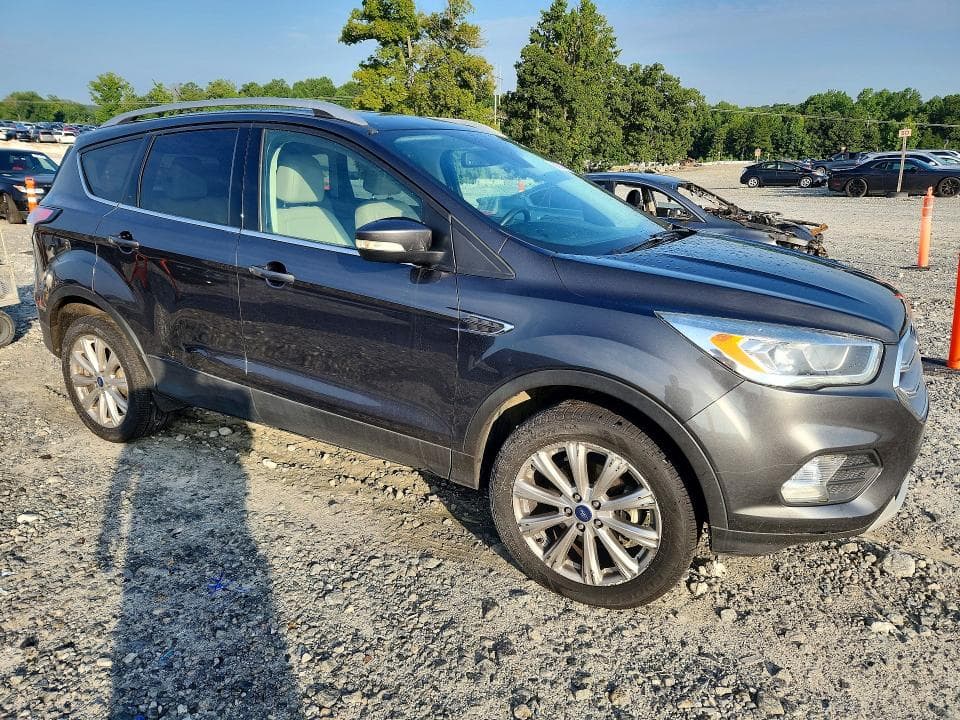 2017 FORD ESCAPE TITANIUM 4