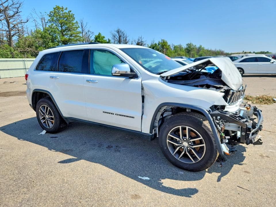2017 JEEP GRAND CHEROKEE LIMITED 4