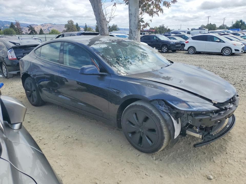 2025 TESLA MODEL 3 4