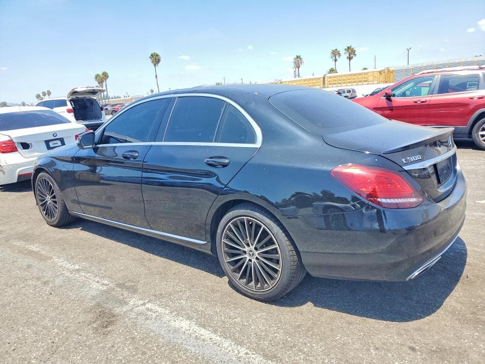 2019 MERCEDES-BENZ C 300 2