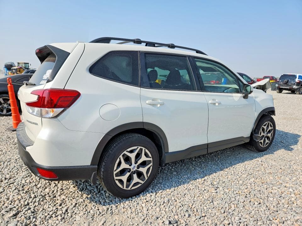 2021 SUBARU FORESTER PREMIUM 3