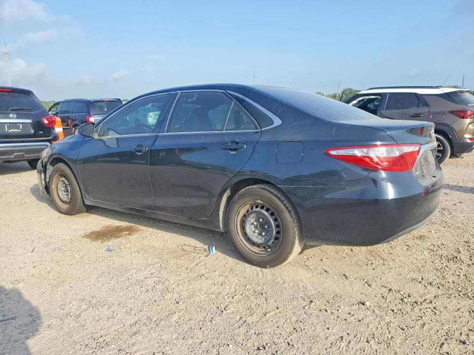 2017 TOYOTA CAMRY LE 2