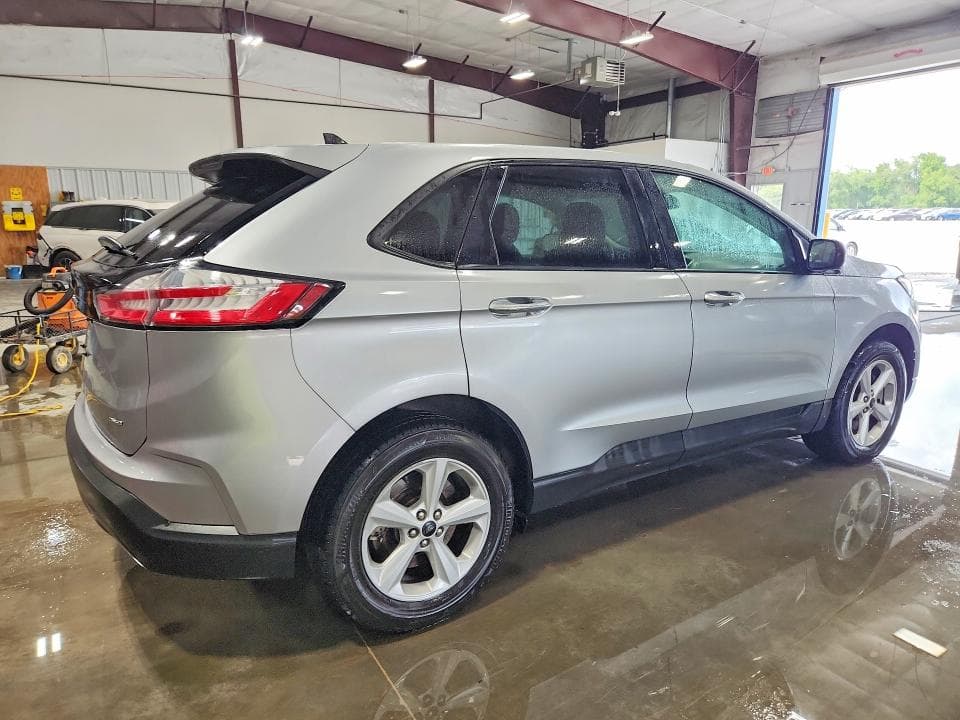 2023 FORD EDGE SE 3
