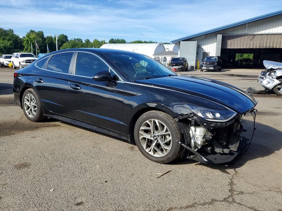 2022 HYUNDAI SONATA SEL 4